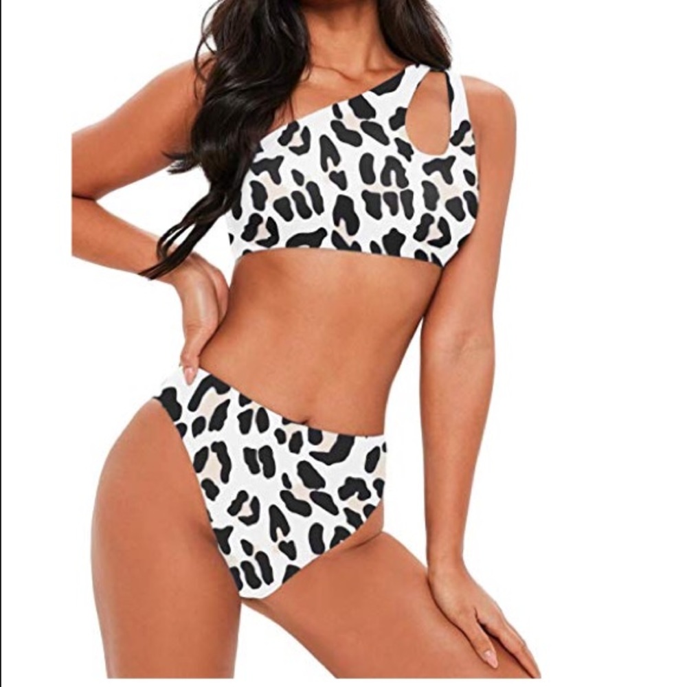 Amazon bikini
